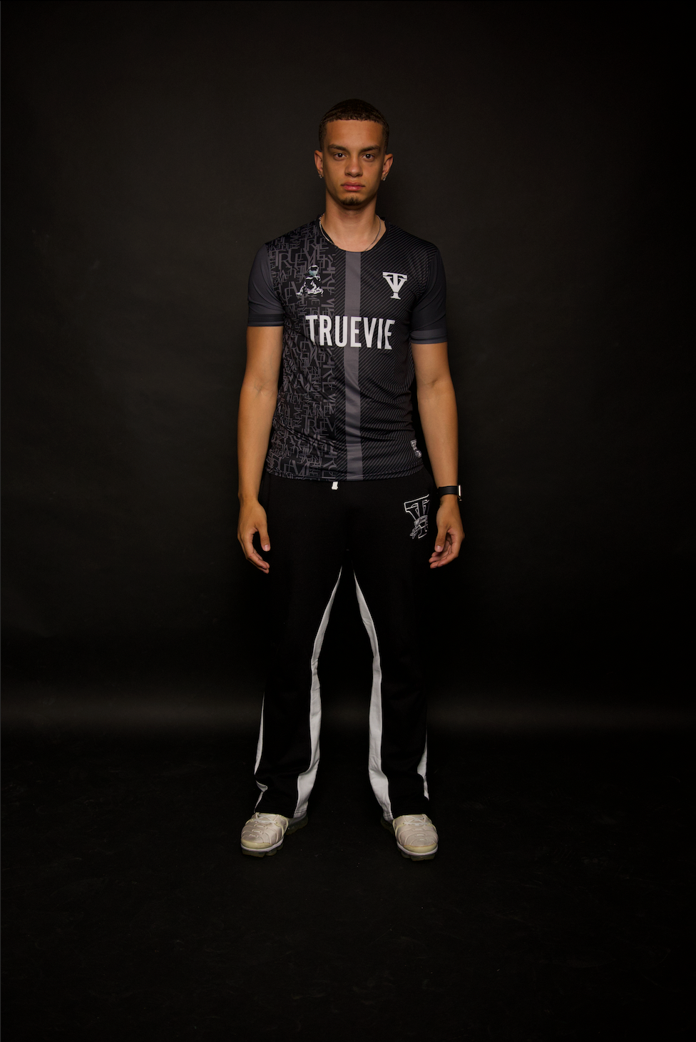 Home Kit 23/24