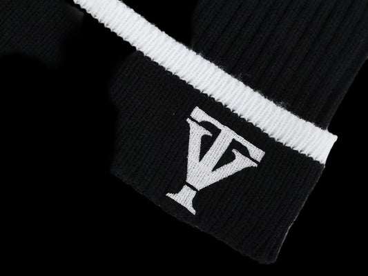 TrueVie Black & White Beanie