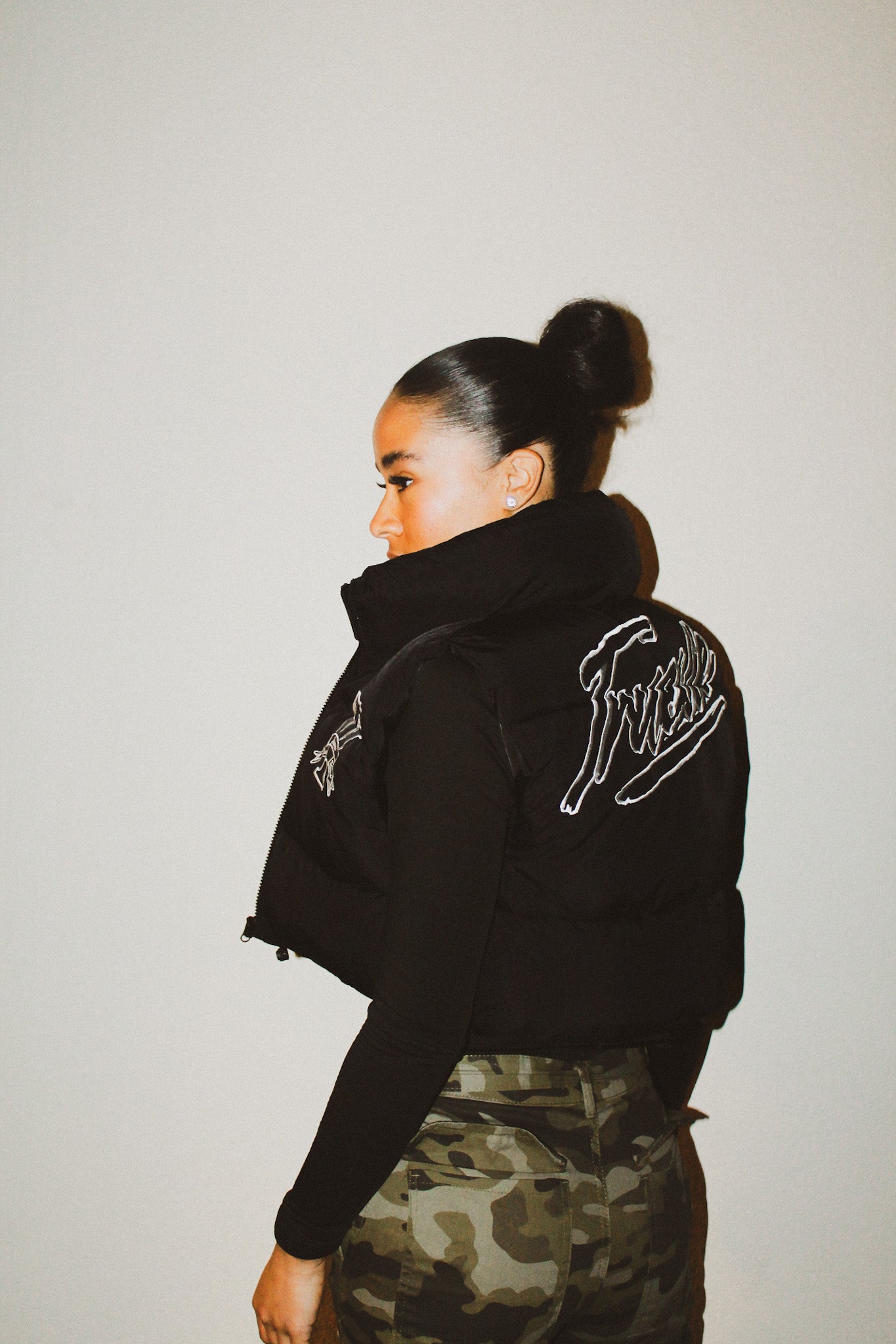 Black Cropped Puffer Gilet